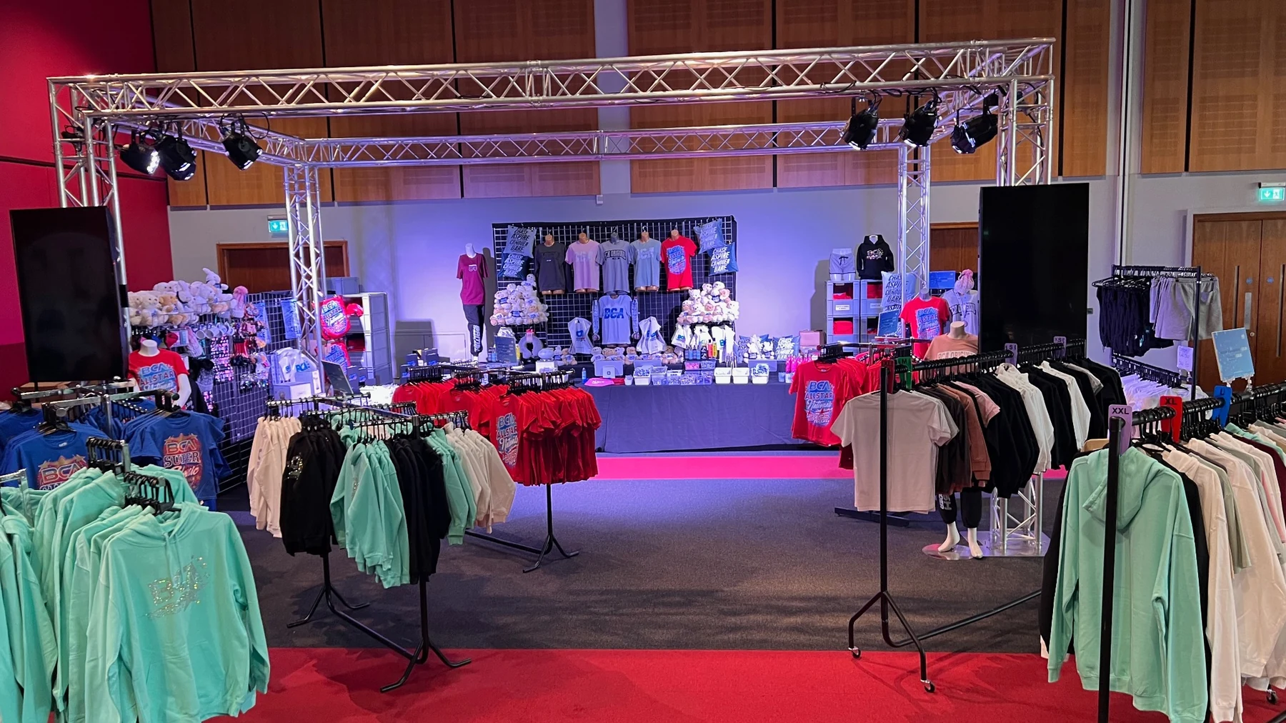 Temporary retail and exhibition installation